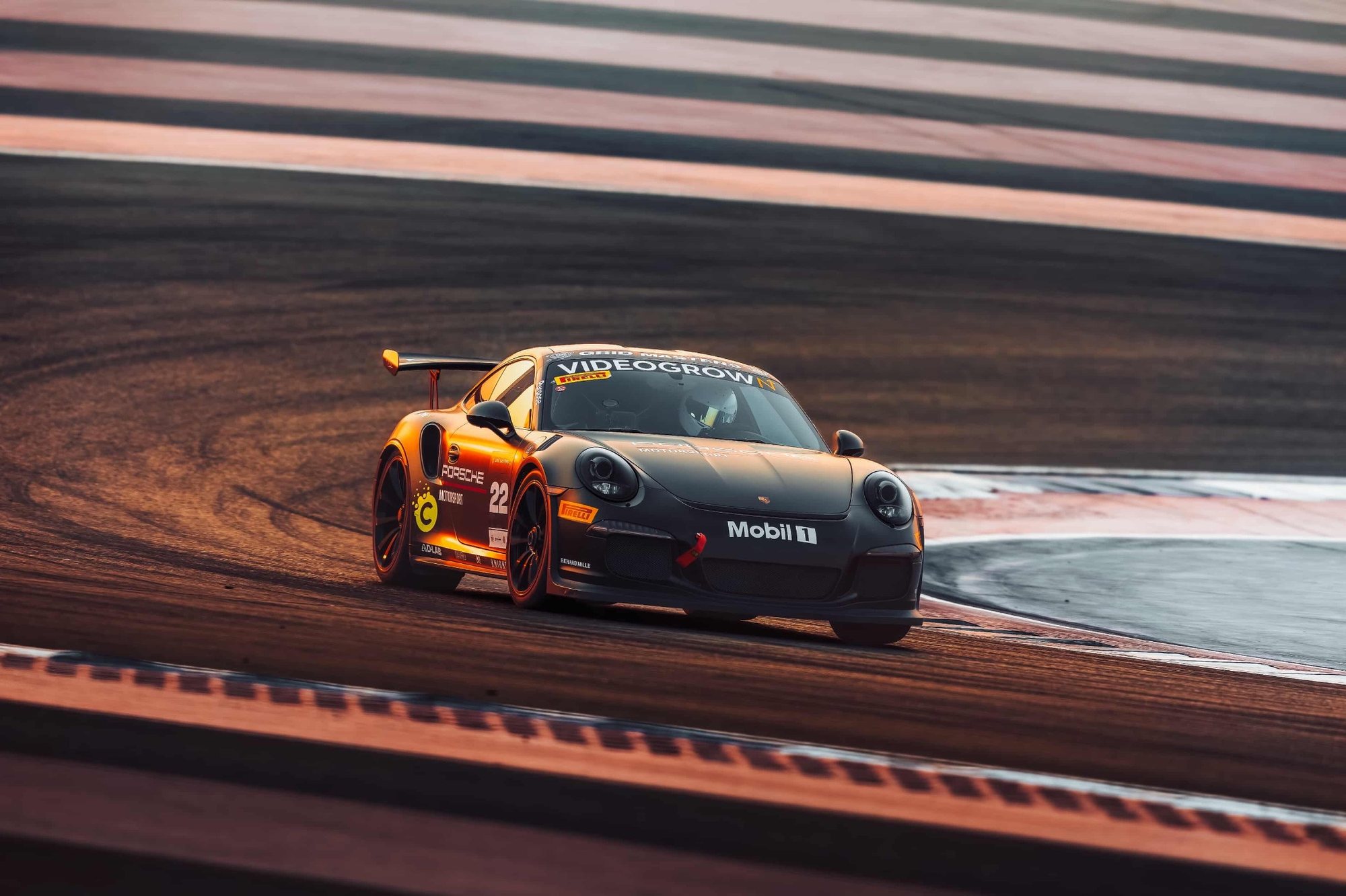 Sunset race action
